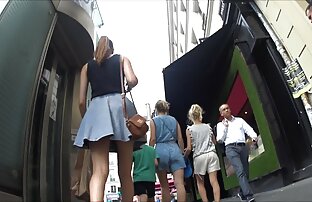 XXX 日本のエロママとともに小さな息子 エロ い 動画 女性 向け