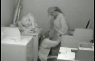 XXX 深い浸透膣とお尻とシンディドル角質 女の子 用 無料 エロ 動画