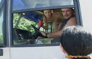 XXX スタックの裸の少女膣にはロッカールームプール 女性 用 動画 エロ